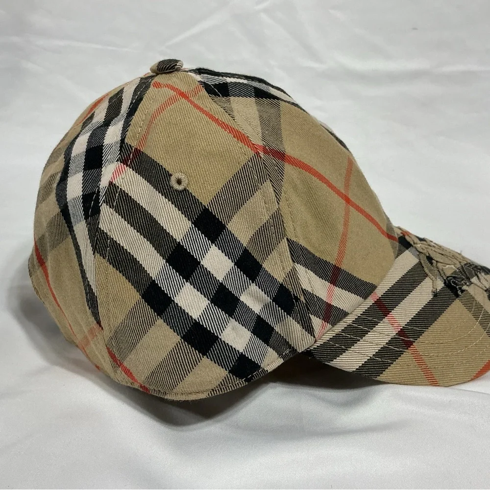 Burberry Beige Plaid Baseball Cap with Equestrian Motif - Picture 5 of 8